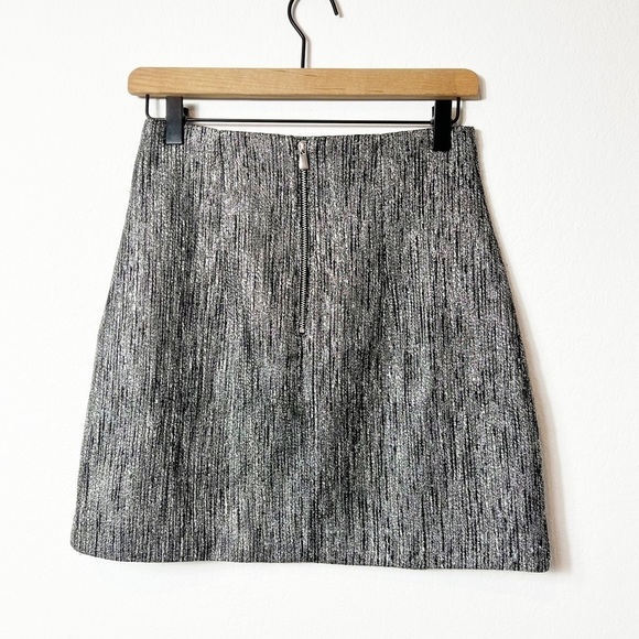 H&M Shiny Black Silver Shiny Women Mini Skirt Size 6 / Fits like a 2 - Picture 3 of 5